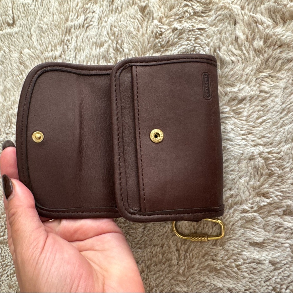 Coach Vintage Multifunction Mahogany Brown Wallet with Keychain - Picture 8 of 9